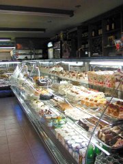 Cadena de 5 establecimientos de Pasteleria con Obrador Artesano