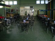 Cafeteria-salón celebraciones con parque infantil