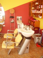 Salon de peluqueria y estetica