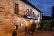 Se vende hotel rural en Cantabria