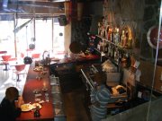 bar_restaurante_y_bar_musical_12620874451.jpg