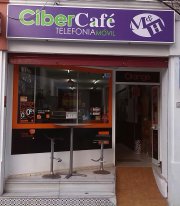 Cibercafé con licencia de cafetería en la zona centro de Algeciras