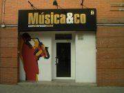 Se traspasa escuela de música en Barcelona
