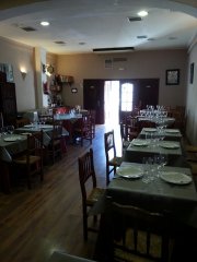 se_traspasa_restaurante_en_el_corazon_de_rocafort_13928935513.jpg
