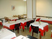 Bar restaurante en Plaza Centro de 98 m2. (Les Corts) 