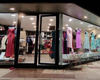 Traspaso de tienda de moda de fiesta en Platja d’Aro