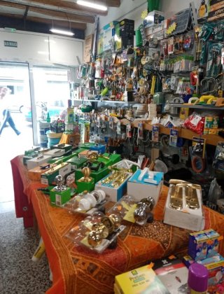 traspaso-de-ferreteria-vallirana-3_1747069076.jpg