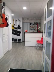 academia de música & tienda de instrumentos