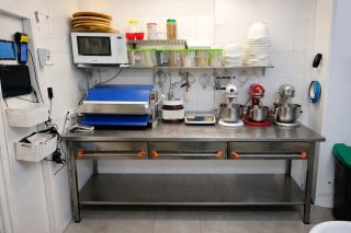 obrador-de-pasteleria-en-funcionamiento-totalmente-equipado-y-con-clientes-2_1773230089.jpg
